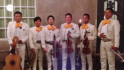 MARIACHIS PARA SERENATAS